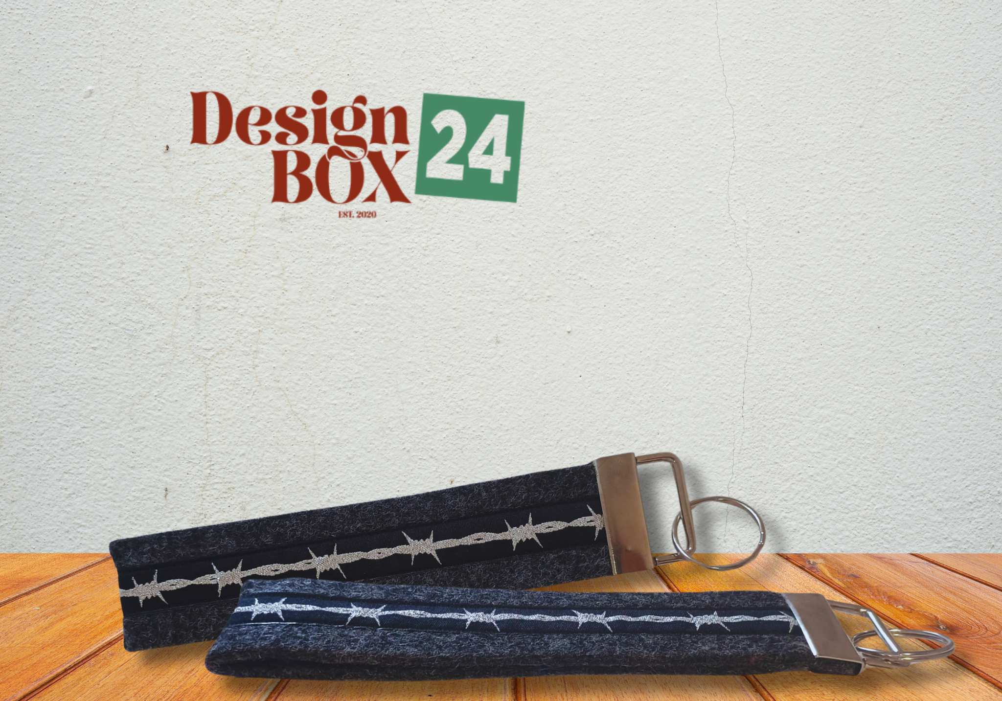  »Schlüsselanhänger Filz Stacheldraht«         