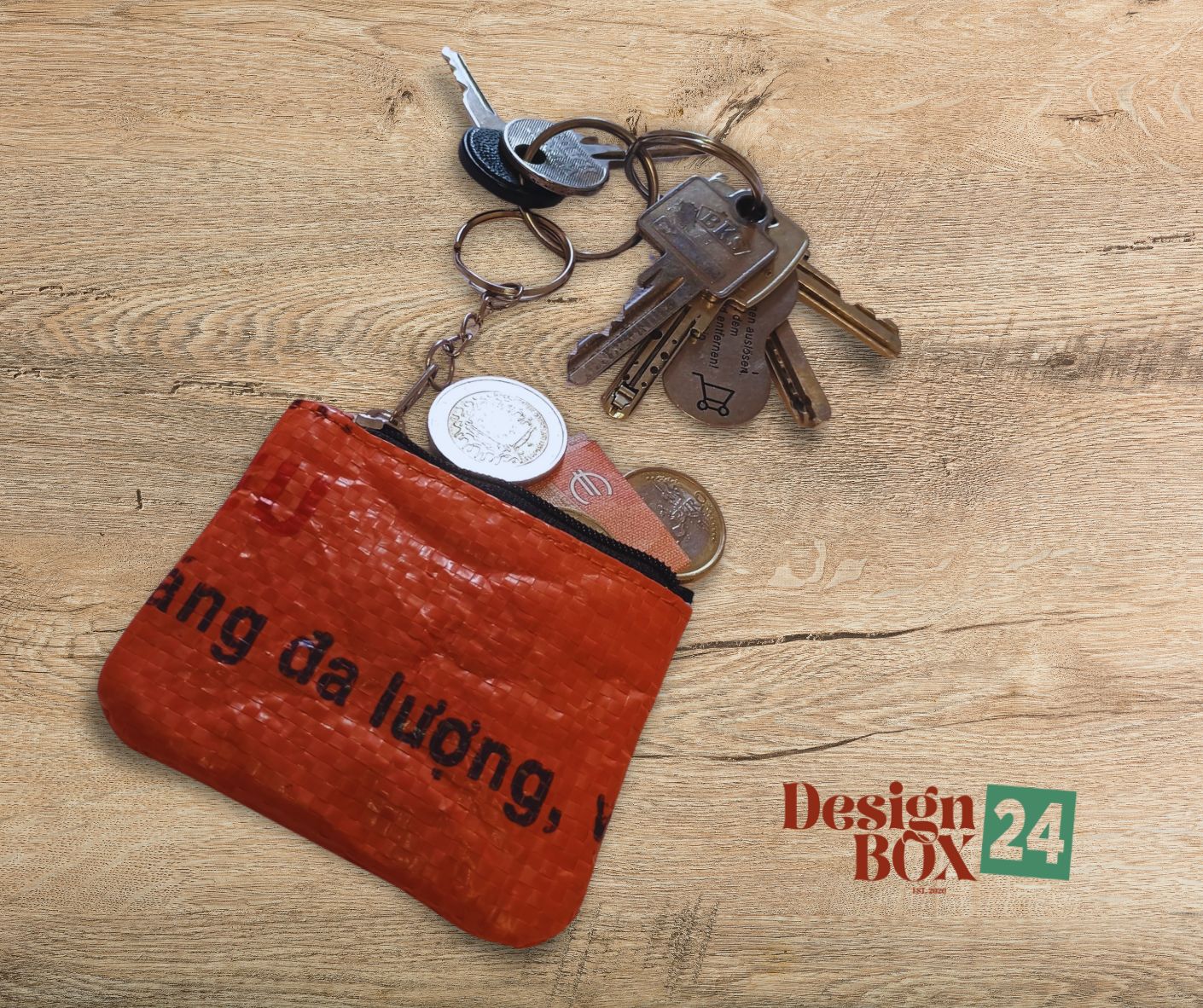  »Schlüsselanhänger aus Reissack Orange«        